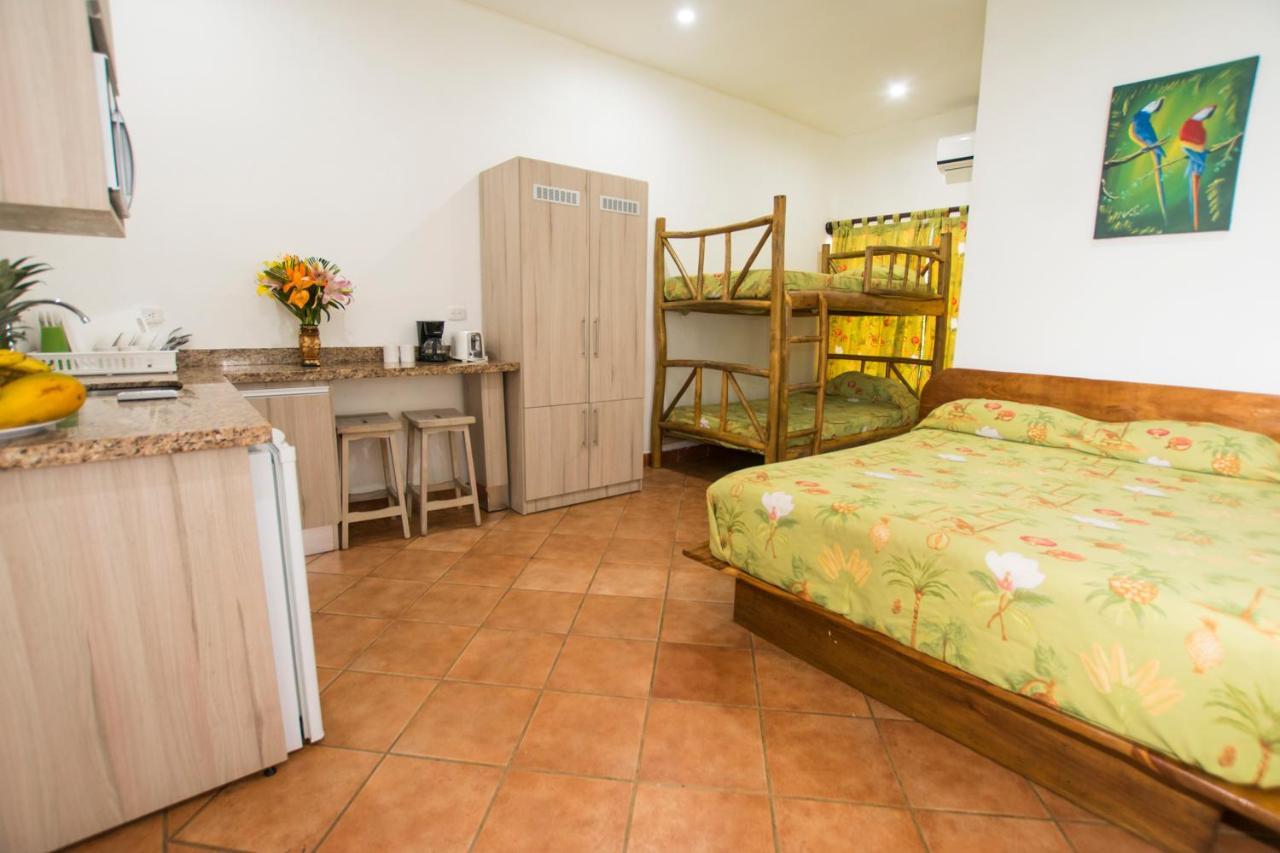Oceanfront Hotel Verde Mar Direct Access To The Beach 마누엘안토니오 외부 사진