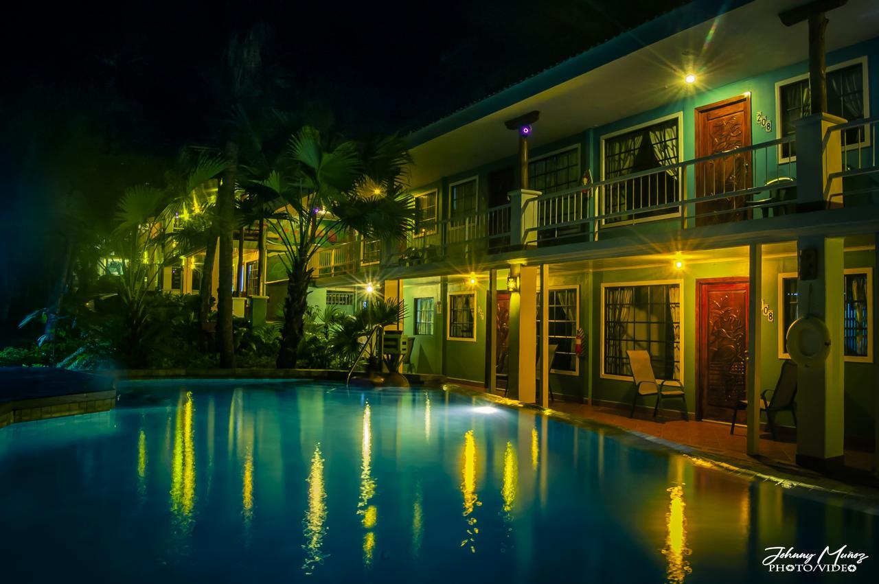 Oceanfront Hotel Verde Mar Direct Access To The Beach 마누엘안토니오 외부 사진